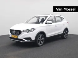 Wit Gebruikt 2020 MG ZS Luxury Sedan | € 15.495 (Eerlijke prijs)