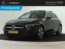 Zwart Gebruikt 2021 Mercedes A250 Hatchback | € 30.950 (Eerlijke prijs)