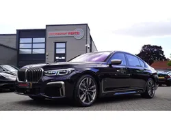 Zwart, metallic lak Gebruikt 2020 BMW M760 Executive Sedan | € 98.995