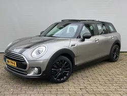 Grijs, metallic lak Gebruikt 2017 Mini Clubman Business Stationwagen | € 16.750 (Eerlijke prijs)
