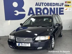 Blauw Gebruikt 2005 Volvo V70 Momentum Stationwagen | € 3.995 (Eerlijke prijs)