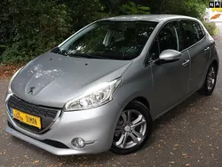 Grijs Gebruikt 2013 Peugeot 208 Allure Hatchback | € 7.250 (Eerlijke prijs)