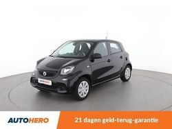 Zwart (metallic) Gebruikt 2016 Smart ForFour Pure Hatchback | € 8.449 (Eerlijke prijs)