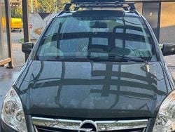 Groen Gebruikt 2011 Opel Zafira Cosmo MPV | € 3.250 (Goede deal)