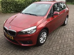 Rood Gebruikt 2016 BMW 216 Executive MPV | € 12.900 (Eerlijke prijs)