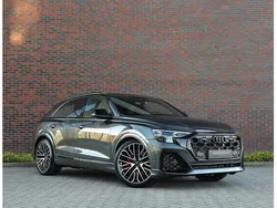 Grijs, metallic lak Nieuw 2025 Audi Q8 Competition SUV | € 125.950 (Super prijs)