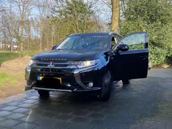 Zwart Gebruikt 2016 Mitsubishi Outlander P-HEV Edition SUV | € 14.700