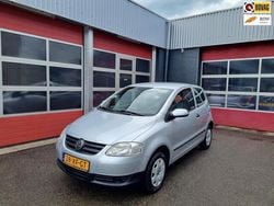 Grijs Gebruikt 2007 VW Fox Trendline Hatchback | € 2.950 (Duur)