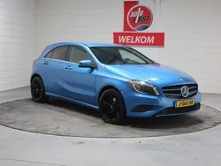Blauw Gebruikt 2014 Mercedes A180 Prestige Hatchback | € 14.950 (Eerlijke prijs)