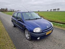 Gebruikt 2000 Renault Clio II | € 1.450 (Eerlijke prijs)