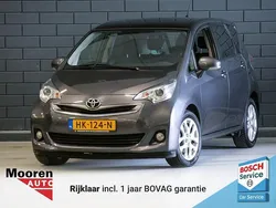 Grijs Gebruikt 2015 Toyota Verso-S Trend MPV | € 12.500 (Eerlijke prijs)