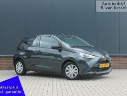 Grijs, metallic lak Gebruikt 2019 Toyota Aygo Hatchback | € 7.999 (Goede deal)