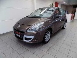 Bruin Gebruikt 2012 Renault Scénic III MPV | € 7.990 (Iets duurder)