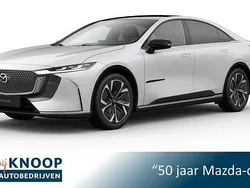Wit Nieuw 2025 Mazda 6e Takumi-Line Sedan | € 48.539