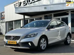 Grijs, metallic lak Gebruikt 2014 Volvo V40 CC Summum Stationwagen | € 6.950 (Eerlijke prijs)