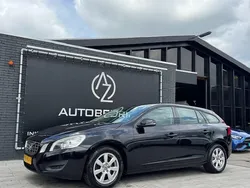 Zwart Gebruikt 2011 Volvo V60 Kinetic Stationwagen | € 4.950 (Eerlijke prijs)
