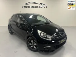 Zwart Gebruikt 2015 Kia Rio Comfort Hatchback | € 8.240 (Eerlijke prijs)