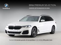 Wit Gebruikt 2022 BMW 530e Comfort Edition Stationwagen | € 43.450 (Eerlijke prijs)