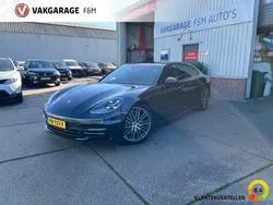 Grijs, metallic lak Gebruikt 2017 Porsche Panamera Executive Sedan | € 64.950 (Eerlijke prijs)