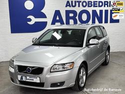 Grijs Gebruikt 2011 Volvo V50 Stationwagen | € 8.495 (Duur)
