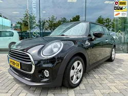 Zwart Gebruikt 2020 Mini Cooper Pepper Hatchback | € 17.400 (Eerlijke prijs)