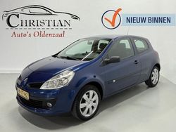 Blauw Gebruikt 2007 Renault Clio II Extreme Hatchback | € 2.150 (Eerlijke prijs)