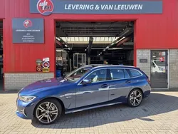 Blauw Gebruikt 2022 BMW 330 Stationwagen | € 39.950 (Goede deal)