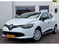 Wit Gebruikt 2015 Renault Clio IV Authentique Hatchback | € 5.947 (Eerlijke prijs)