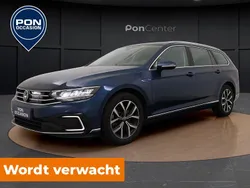 Blauw Gebruikt 2022 VW Passat GTE Stationwagen | € 24.950 (Goede deal)