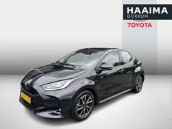 Zwart Gebruikt 2020 Toyota Yaris Edition Hatchback | € 18.900 (Eerlijke prijs)