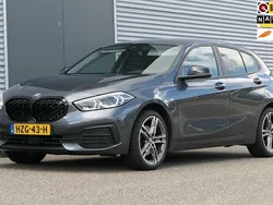 Grijs Gebruikt 2021 BMW 118 Shadowline Hatchback | € 19.940 (Goede deal)