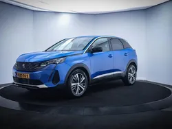 Blauw, metallic lak Gebruikt 2022 Peugeot 3008 Allure SUV | € 24.950 (Goede deal)
