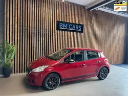 Rood Gebruikt 2014 Peugeot 208 Access Hatchback | € 5.795 (Eerlijke prijs)