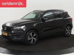 Zwart, metallic lak Gebruikt 2020 Volvo XC40 R-Design SUV | € 22.400 (Eerlijke prijs)