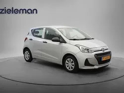 Grijs Gebruikt 2017 Hyundai i10 Hatchback | € 6.845 (Eerlijke prijs)