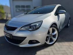 Grijs Gebruikt 2013 Opel Astra GTC Sport Hatchback | € 9.950 (Duur)