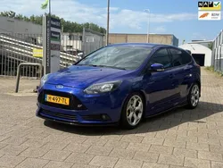 Blauw Gebruikt 2013 Ford Focus ST Hatchback | € 8.999 (Super prijs)