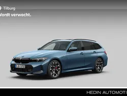 Blauw Gebruikt 2024 BMW 330e Comfort Edition Stationwagen | € 55.880 (Iets duurder)