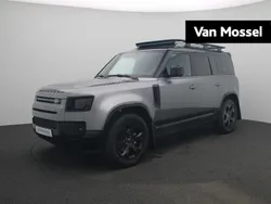 Grijs Gebruikt 2024 Land Rover Defender Black Edition SUV | € 78.440 (Eerlijke prijs)