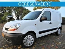 Wit Gebruikt 2004 Renault Kangoo MPV | € 2.895 (Eerlijke prijs)