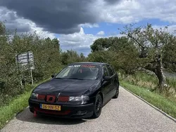 Zwart Gebruikt 2001 Seat Leon Sport Hatchback | € 1.800