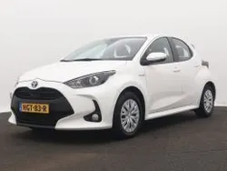 Wit Gebruikt 2021 Toyota Yaris Active Hatchback | € 20.745 (Eerlijke prijs)