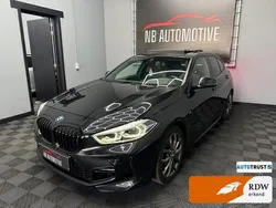 Zwart Gebruikt 2023 BMW 120 M Sport Hatchback | € 34.950 (Iets duurder)