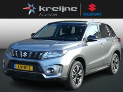 Grijs Gebruikt 2023 Suzuki Vitara Style SUV | € 25.425 (Eerlijke prijs)