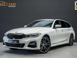 Wit Gebruikt 2021 BMW 330e Executive Stationwagen | € 36.995 (Eerlijke prijs)