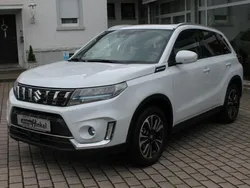 Wit Gebruikt 2021 Suzuki Vitara Comfort+ SUV | € 26.324 (Iets duurder)