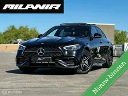 Zwart Gebruikt 2023 Mercedes C300e AMG line Sedan | € 49.945 (Goede deal)