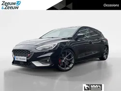 Zwart Gebruikt 2019 Ford Focus ST Hatchback | € 29.945 (Eerlijke prijs)