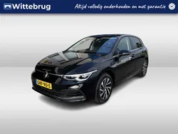 Zwart, metallic lak Gebruikt 2021 VW Golf VIII Style Hatchback | € 24.450 (Goede deal)