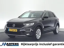 Zwart Gebruikt 2021 VW T-Roc Sport SUV | € 27.749 (Eerlijke prijs)